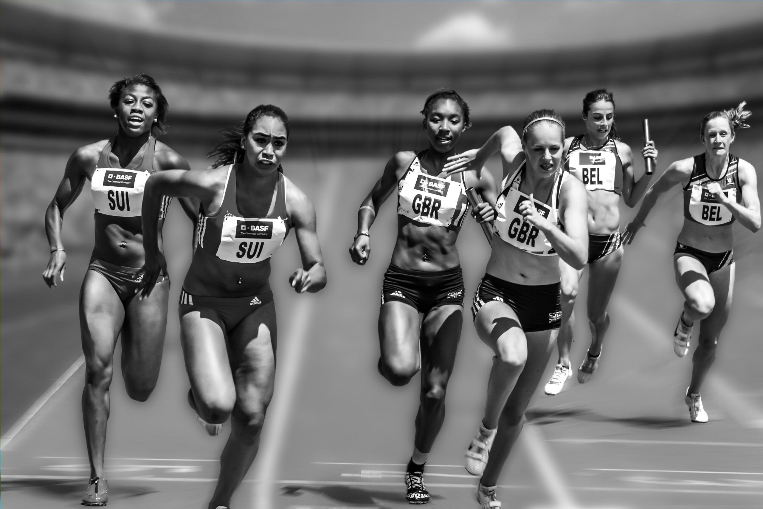 Journée Internationale des Femmes 2023 : nous recréons 3 looks  emblématiques de sportives qui ont marqué le monde du sport.